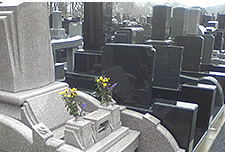 家族構成に合わせたお墓、区画のご提案をできます
